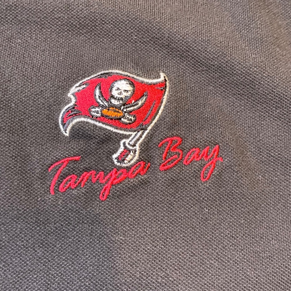 NFL Tampa Bay Buccaneers Polo Shirt Embroidered Logo Short Sleeve Women's Medium - Picture 3 of 8